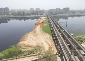 जीटीआई कार्य प्रगति पर, साबरमती नदी @ Ch.505, अहमदाबाद जिला