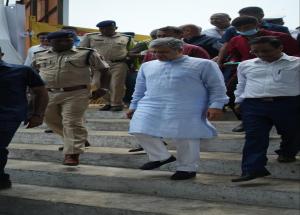  श्री अश्विनी वैष्णव, रेल्वे मंत्री यांनी 13 सप्टेंबर 2022 रोजी गुजरातमधील साबरमती मल्टीमोडल ट्रान्सपोर्ट हब आणि अहमदाबाद एचएसआर स्टेशनला भेट दिली