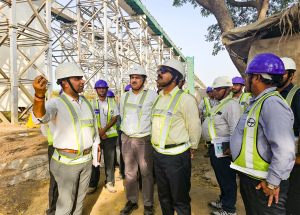 Shri Vivek Kumar Gupta, MD/NHSRCL reviewed the progress of under construction Anand & Vadodara bullet train station, Track Slab Manufacturing Facility and river bridge site in Anand for Mumbai Ahmedabad Bullet Train corridor
