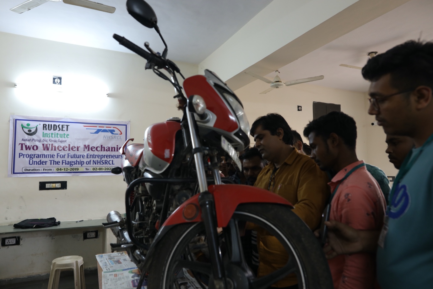 Two Wheeler mechanic training in Kheda (Gujarat)