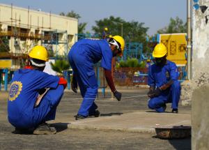 आय बहाली योजना के अंतर्गत अहमदाबाद में एक प्रशिक्षण संस्थान में निर्माण प्रशिक्षण