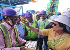 Smt. Darshana Jardosh, Hon’ble Minister of State for Railways & Textiles inspected the Mumbai-Ahmedabad High Speed Rail Corridor construction activities between Surat and Vapi on 17th February 2022.