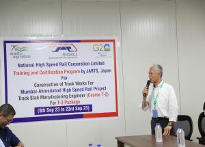 MAHSRプロジェクトの軌道工事建設のためのグジャラート州バドダラ地区とアナンド地区におけるJARTSによるトレーニング&認定プログラム