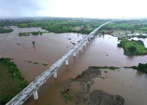 મિંઢોલા નદી પર નદીનો પુલ પૂર્ણ થયો, નવસારી જિલ્લો, ગુજરાત-સપ્ટેમ્બર 2023