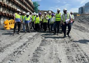 Shri Vivek Kumar Gupta, MD/NHSRCL inspected the Bullet Train construction site at BKC, Maharashtra