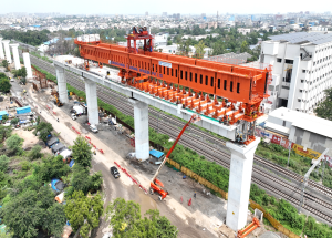 अहमदाबाद ज़िले में SBS (ओवर-स्लंग) पद्धति से MAHSR वायडक्ट निर्माण, नवंबर 2023 (3)