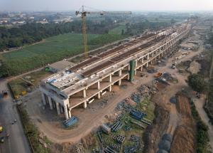 सूरत बुलेट ट्रेन स्टेशन, सूरत जिला में काम प्रगति पर, दिसंबर 2023
