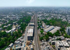 वडोदरा बुलेट ट्रेन स्टेशन पर काम प्रगति पर है