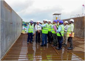 Shri Vivek Kumar Gupta, MD/NHSRCL, along with Director (Projects), inspected the casting yards and the mountain tunnel near Dahanu